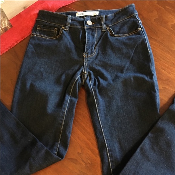 Jeans - Picture 4 of 6